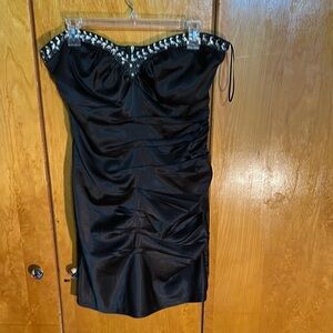 Elegant Black Strapless Dress